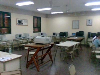 Tambien contamos con una sala de computación